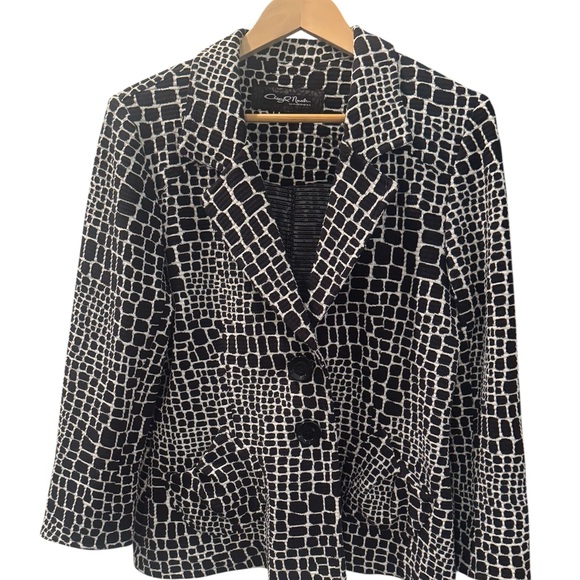 Cheryl Nash Jackets & Blazers - Cheryl Nash XL Blazer – Bold Black & White Geometric Print, Chic & Versatile